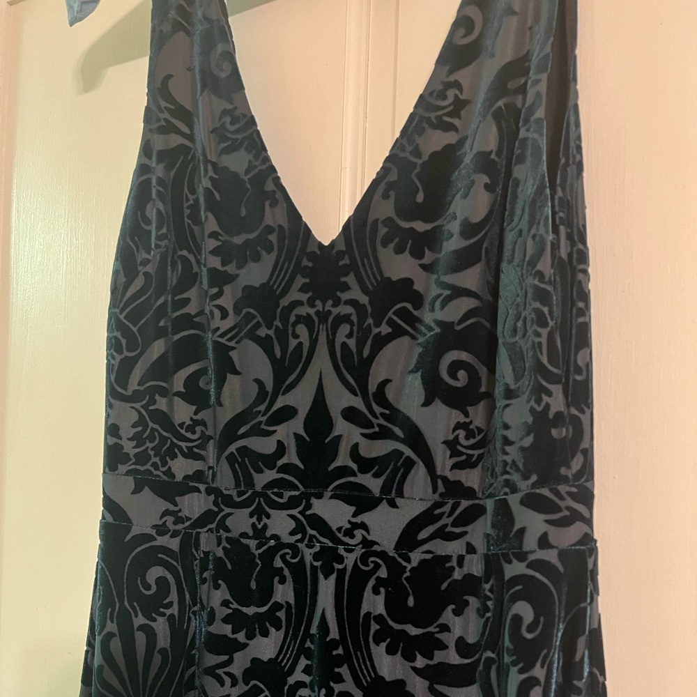 Emerald Velvet Dress 👗